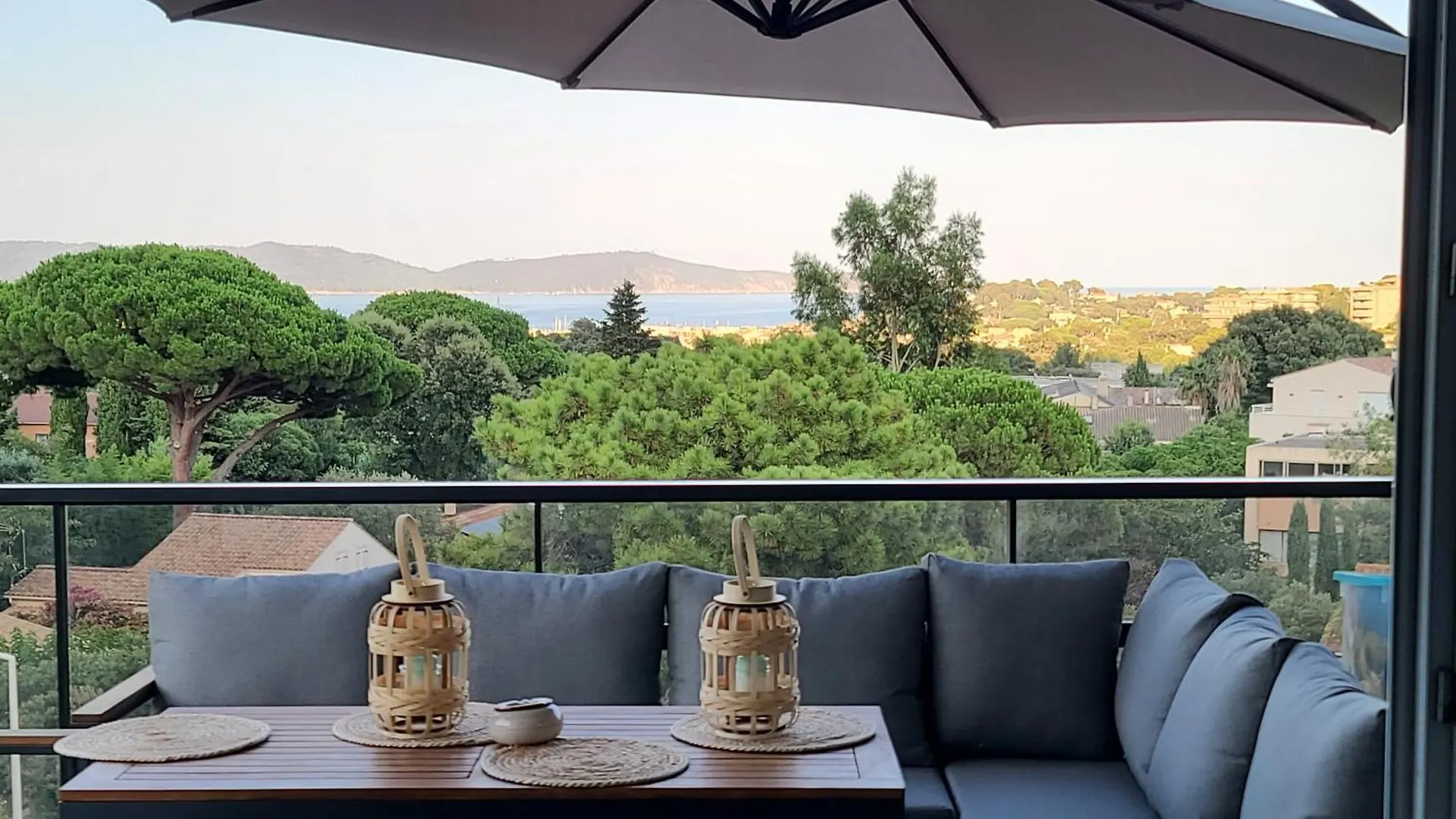 Appartement Climatise T3 Vue Mer De 63 M2 - 2 Chambres Et Belle Terrasse De 23 M2 Cavalaire-sur-Mer