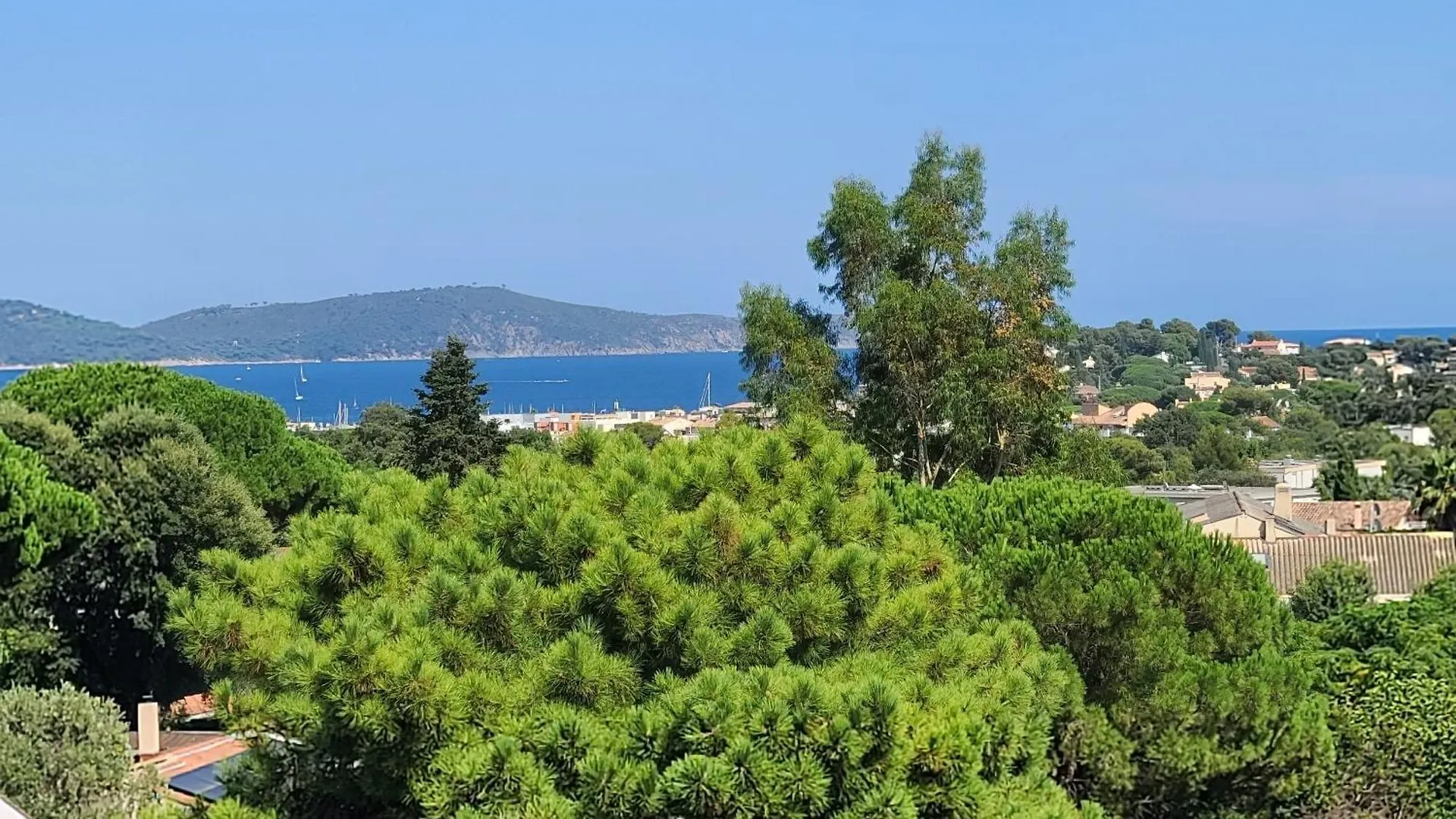 Appartement Climatise T3 Vue Mer De 63 M2 - 2 Chambres Et Belle Terrasse De 23 M2 Cavalaire-sur-Mer