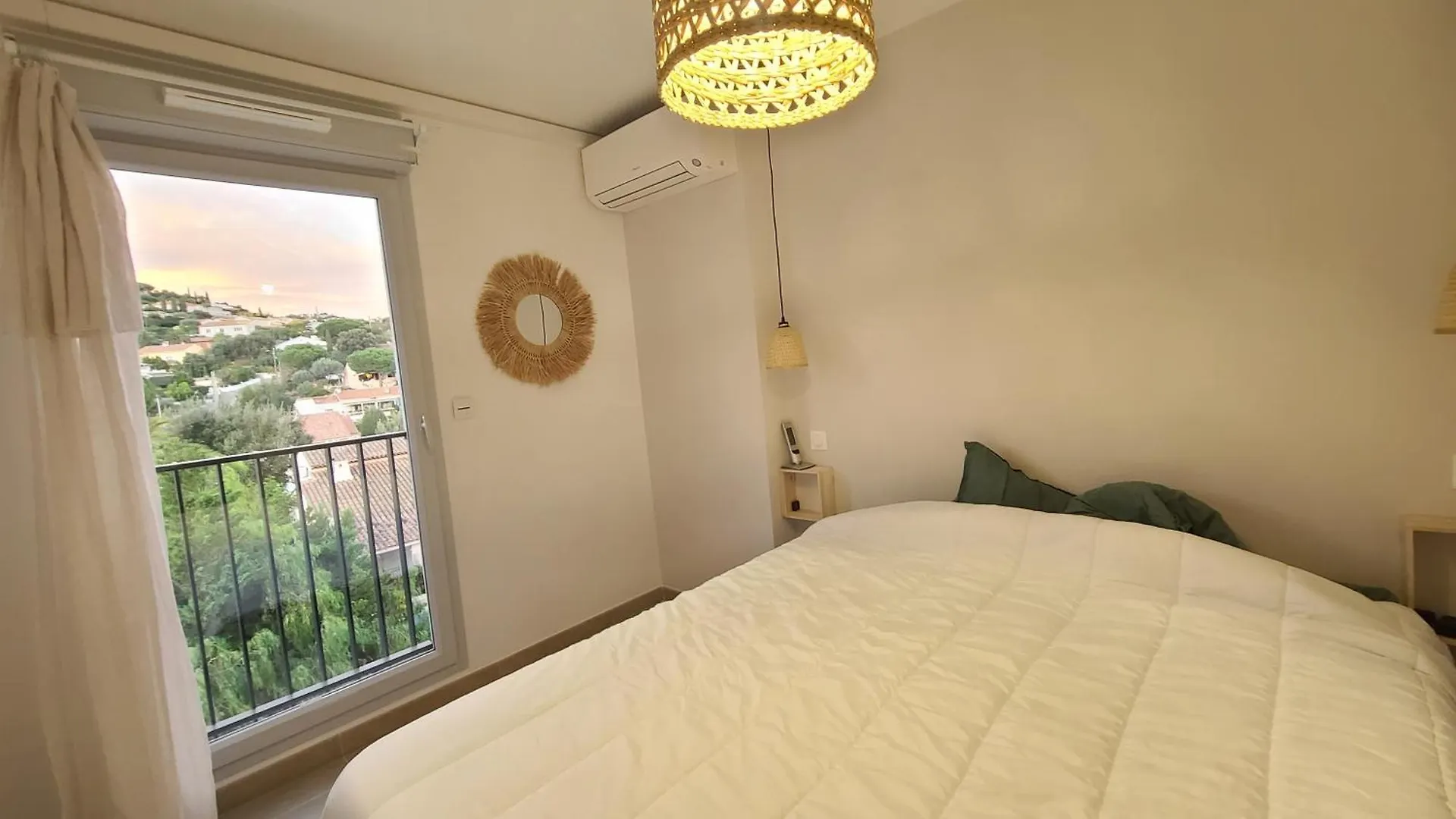 Διαμέρισμα Appartement Climatise T3 Vue Mer De 63 M2 - 2 Chambres Et Belle Terrasse De 23 M2 Cavalaire-sur-Mer Γαλλία